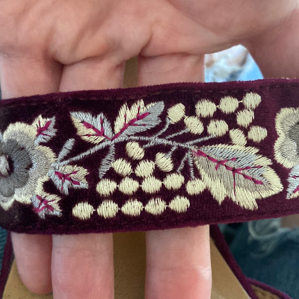SUNDANCE Bettye Muller Embroidered Flats | 8.5 - Picture 4 of 8